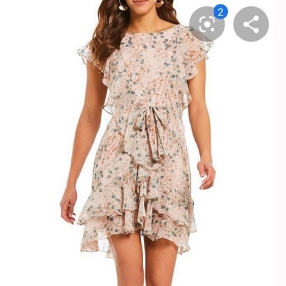 Chelsea & Violet Dresses & Skirts - 🎉 Chelsea & Violet Metallic Floral Ruffle Dress